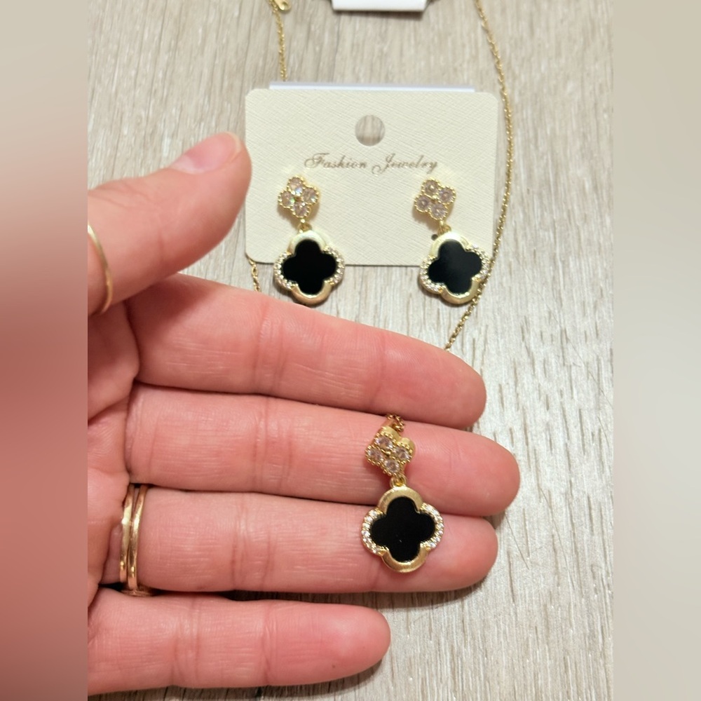 clover Necklace and Earring Set